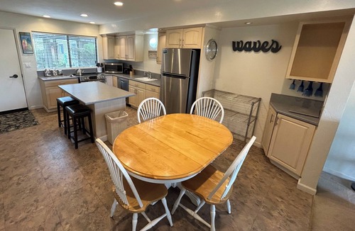 Pajaro Dunes Condo | Modern Beach Front Pajaro Dunes 1st Floor Condo - Yards From Beach/Gated Entry