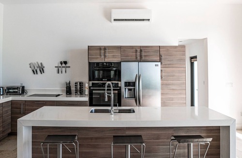 Juba Sound Villa | Modern Beachfront 3bdrm - 3bath with pool & incredible view!