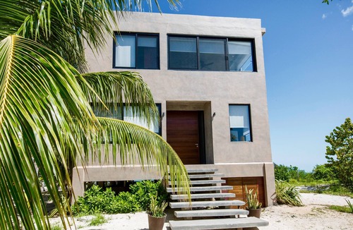 Isla Holbox House | Modern Beachfront villa
