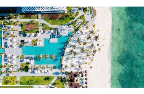 Puerto Juarez House | Modern Luxurious 3-Bedroom Oceanfront Suite - SPACE AVAILABLE BOOKING
