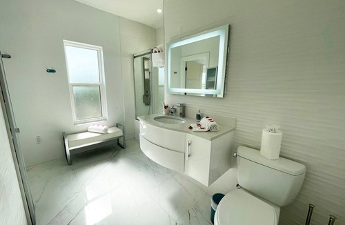 Discovery Bay Villa | Modern luxury two bedroom Villa with a private pool