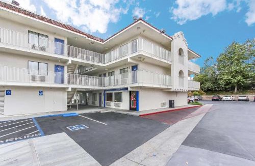 Watsonville Hotel | Motel 6-Watsonville, CA - Monterey Area