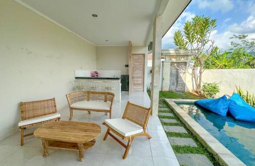 Dencarik Villa | Nate's Villa - 2 Bedroom Villa Private Pool near Lovina Bali