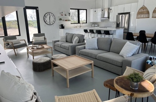 Whitby House | New Luxurious Beachfront Villa at Pumpkin Bluff -Your Ultimate Paradise Getaway!
