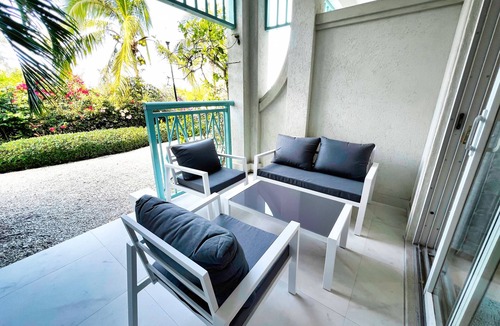 Leeward Settlement Condo | New! Luxury 1Bed Large Condo - Moments from the Beach
