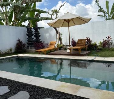 Kediri Bed & Breakfast | Nyoman House