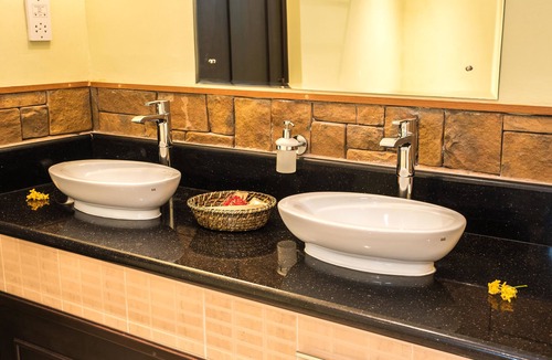 Grand Anse Hotel | Oasis Hotel Restaurant & Spa