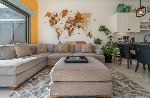 Colonia Meteorologico House | Ocean Front Penthouse w/Private Pool & Views!