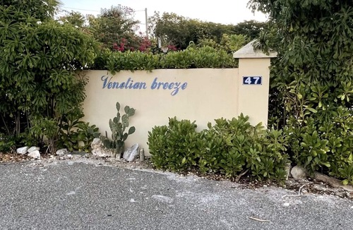 Venetian Road Settlement Apartment | Ocean Breeze w/city view.nApt safe-friendly area!n