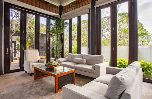 Kampial Villa | Ocean View Four Bedroom Villa