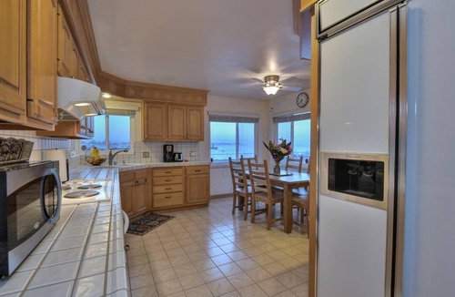 Westside Santa Cruz House | OCEANFRONT! BEST LOCATION! EXTRAORDINARY VIEWS! HOT TUB! FIRE PIT!