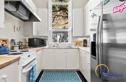 Aptos House | Oceanfront Oasis By the Sea! Welcome to your perfect oceanfront getaway!