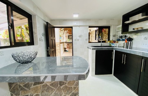 Beau Vallon Apartment | Oceanic View Apartments