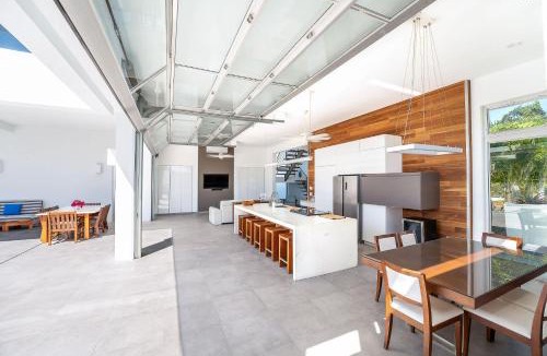 Long Bay Villa | Oceanside 3 Bedroom Luxury Villa with Private Pool, 500ft from Long Bay Beach -V5