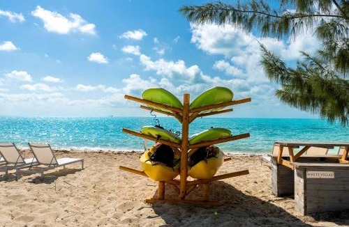 Long Bay Villa | Oceanside 3 Bedroom Luxury Villa with Private Pool, 500ft from Long Bay Beach -V5
