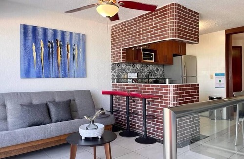La Isla Apartment | Oceanview and Beach Access | 2 bedroom Townhouse