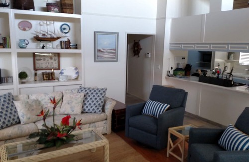Aptos House | Oceanview Bungalow With Hot Tub - Walk To Beach - Pet Friendly