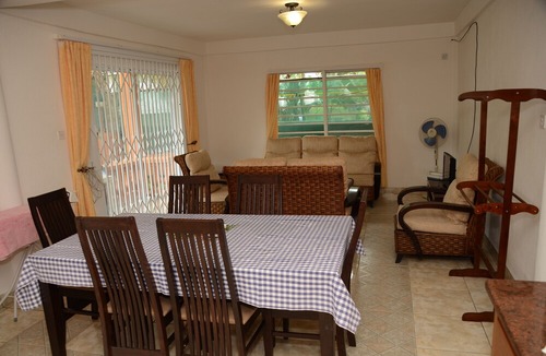 Beau Vallon Apartment | One Bedroom Apartment in the heart of Beau Vallon