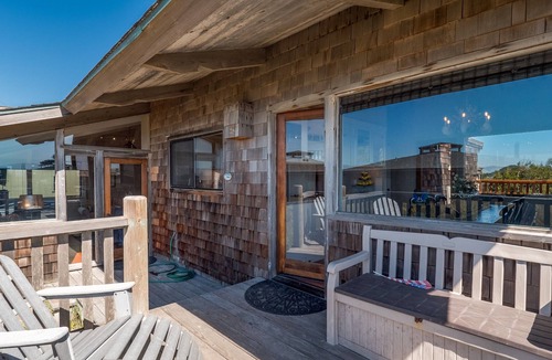 Watsonville House | Pajaro Dunes Resort: Breathtaking Views - 5 BR/3 BA Pajaro Dunes Beach House