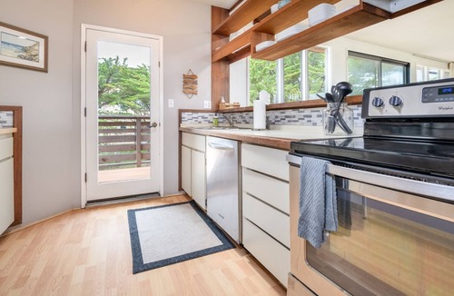 Watsonville House | Pajaro Dunes Resort: Family Beach House Sleeps 13! Great Family Home with 4+ Bd: