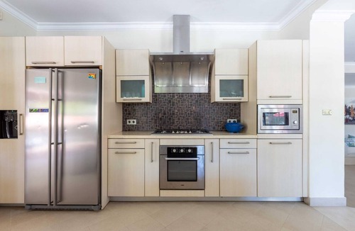 Sanur Villa | Palm Villa - Beachside Sanur