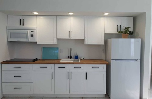 Cockburn Town House | Palmeira-Three Units side by side
