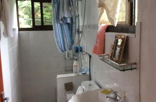 Mahe Island House | PAPAYAS SELF catering ROOM