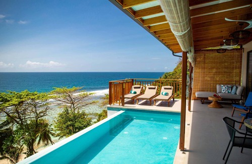Anse Royale Ski Chalet | Paradise Chalets Yoga & Wellness