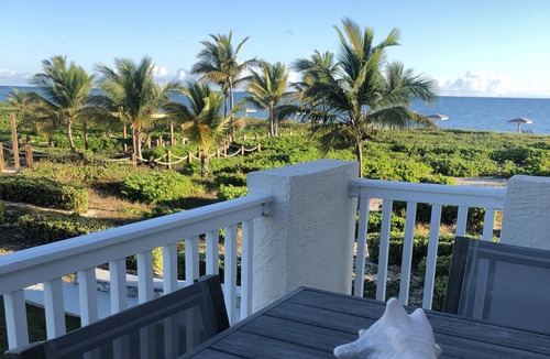 Wheeland Settlement Condo | Paradise Point Ocean and Pool View 2 king beds