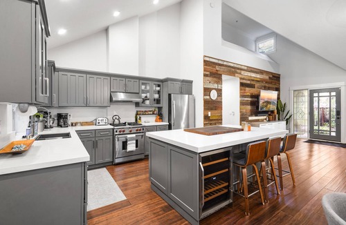 Felton House | Peaceful Modern Retreat at East Creek