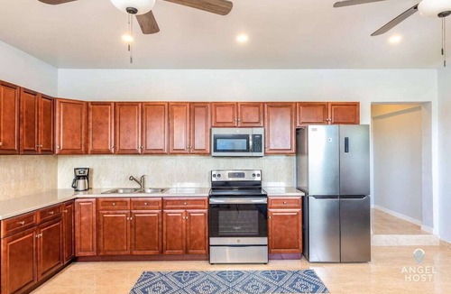 Ocean Point House | Peaceful Retreat, Lagoon Views, Near the Beach