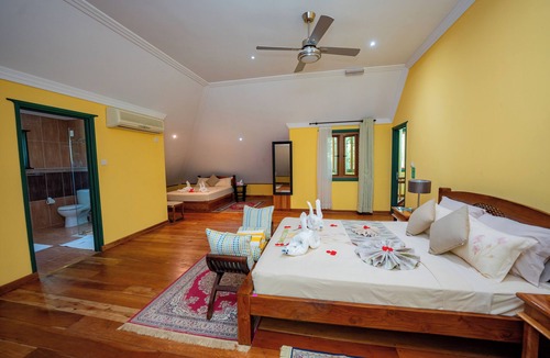 La Digue Hotel | Pension Michel - Villa Roche Bois
