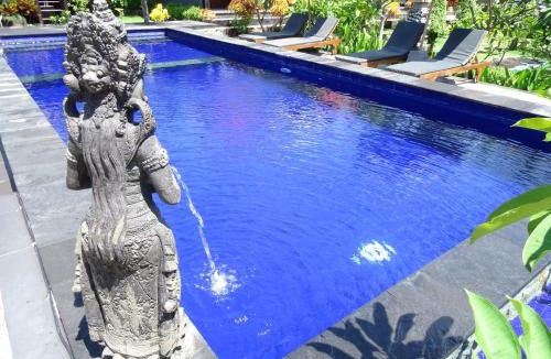 Mushroom Bay Resort | Perdana Homestay Lembongan