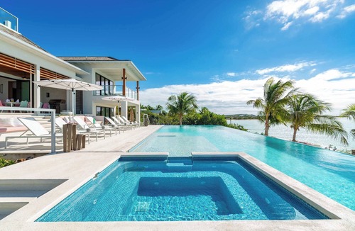 Venetian Road Settlement Villa | Please Inquire Before Booking – Luxury Villa