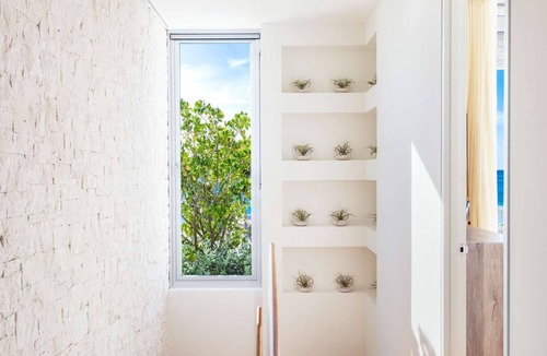 Leeward Settlement Villa | Please Inquire Before Booking – Luxury Villa