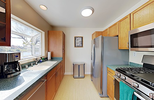 Eastside Santa Cruz House | Private Beach House with amazing views of Shwan Lake and Twin Lakes Beach