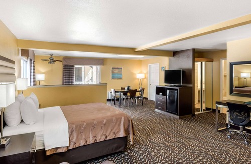 Capitola Hotel | Quality Inn & Suites Capitola By the Sea