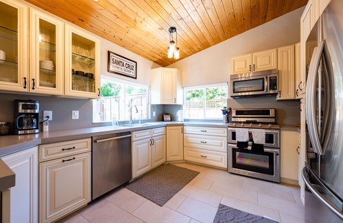Bananna Belt House | Quiet family home Santa Cruz