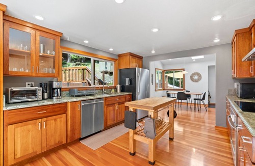 Ben Lomond Cabin | Redwood Oasis - Eco-luxury cabin with hot tub in the Santa Cruz Mountains