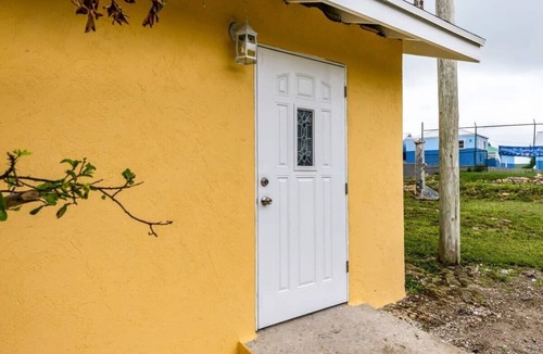 Bottle Creek Apartment | Relaxing Lagoon Stay | Watersports Haven
