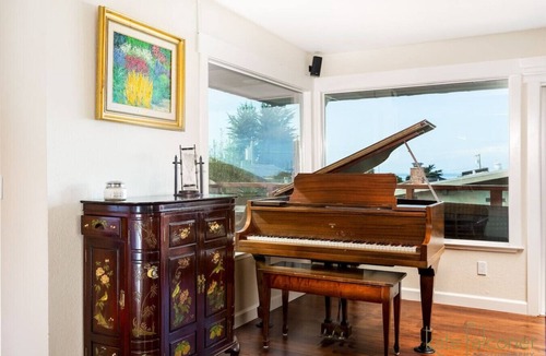 Aptos House | Remodeled Beach House w/Roof Top & Deck Ocean View