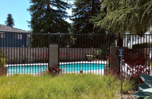 Capitola Condo | Remodeled Single Story condo near Capitola Village