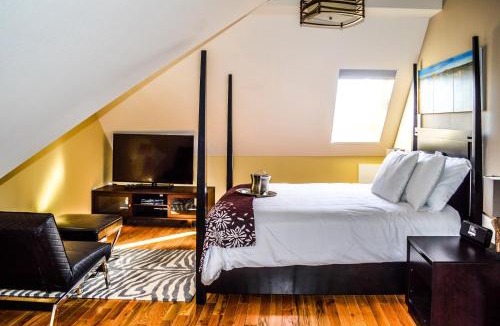 Beach Hill - Beach Flats Hotel | Rio Vista Inn & Suites Santa Cruz