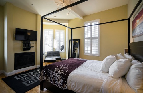 Beach Hill - Beach Flats Hotel | Rio Vista Suites