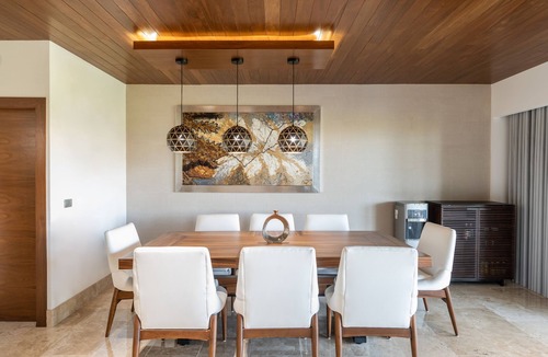 Playa Mujeres Apartment | Romantic getaway with beach access and resort-style amenities