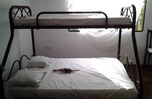 Mahe Island House | ROOM 60th 2 adults 1 baby