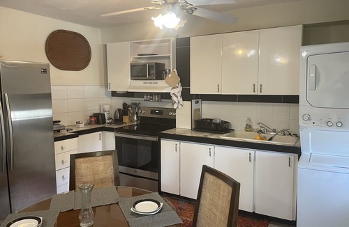 Discovery Bay Apartment | Sagusta Gardens Cosy Stay /15C