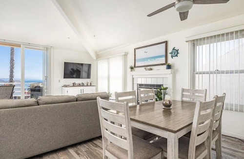 Capitola House | Sandy Toes Sanctuary