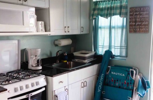 Wheeland Settlement Resort | Sea Grape Studios
