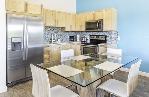Long Bay Hills Villa | Sea La Vie - Beachside 1 Bedroom Unit #6